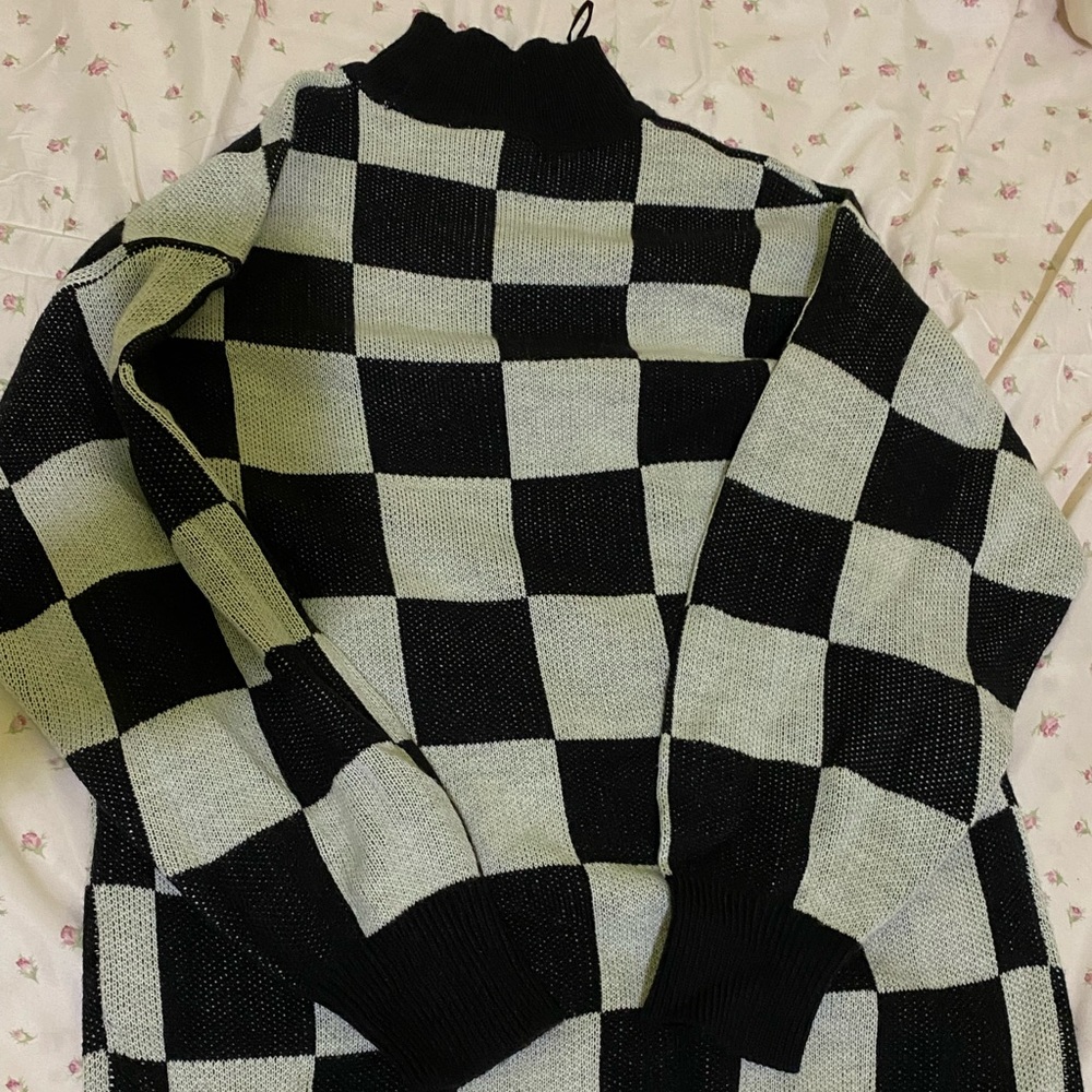 checkered oversized turtleneck sweater